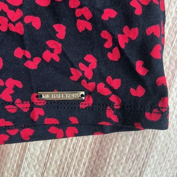 Michael Kors Red Hearts Top - Picture 6 of 9